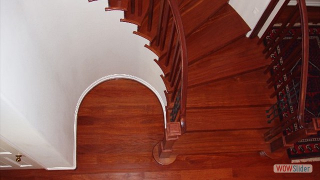 10Red Half Moon Stair